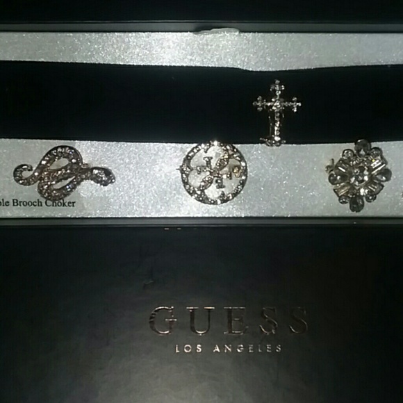 NIB 2 Womens GUESS Interchangeable Brooch Choker N - Picture 6 of 8